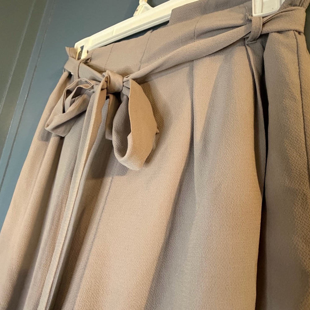 She + Sky Cream Wide-Leg Pants Size S - Picture 3 of 13